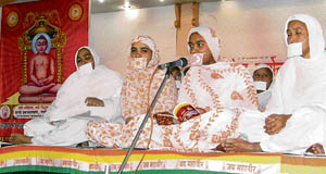 Jain saadhvis give discourse to pay tributes to Lord Mahavira on the 2608th birth anniversary of Jain guru in Ludhiana on Friday.