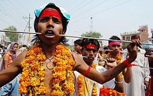 Devotees celebrate festival of ‘Maa Kaali’ in Amritsar.