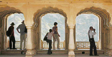 Tourists visit Amber Palace in Jaipur. Police probed on Friday whether Indian Islamist groups or Bangladeshi infiltrators were behind bombings in Jaipur that killed 61 people this week, but made no major arrests.