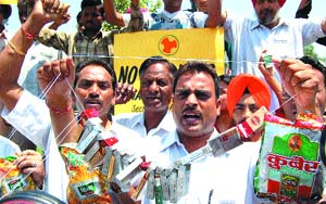Members of the SC, ST cell of the Punjab Pradesh Congress Committee take out a rally for the ban on tobacco products on No-Tobacco Day in Amritsar.