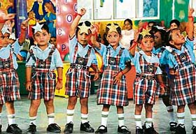 Tiny tots of SGGS Collegiate-26 present a cultural programme in Chandigarh