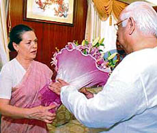 UPA chairperson Sonia Gandhi greets Lok Sabha Speaker Somnath Chatterjee on his 80th birthday in New Delhi on Friday.