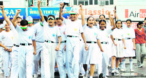 An awareness rally on the eve of Independence Day by the students of Manav Mangal School at Phase 10,