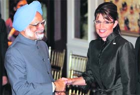 Manmohan Singh with Republican vice-presidential candidate Sarah Palin in New York