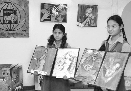The students of Dikshant International School, with the help of their teachers, have put up a two-day art exhibition—The changing Faces of Indian Women, at IndusInd art gallery-8. Showing the myriad faces of women in India, this exhibition-cum-sale showcases 30 paintings that show them in various avatars. Painted as provocative, trendy and empowered, today’s women have been depicted in various mediums. Having painted various topics, on the one hand, the children have made visuals on female foeticide, infanticide and dowry and, on the other hand, they showcase women’s empowerment and the different moods of Indian women.The paintings are also for sale and the proceeds will be donated to an NGO Asmita with the objective of ‘Saving the girl child in India’