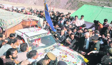Governor of Jammu and Kashmir N.N. Vohra flags off a convoy of trucks at Siamabad, Uri, towards the Line of Control