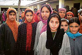 Hundreds of school students voted in the first phase of the elections in Bandipora's Sonawari segment on Monday.