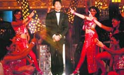 Catch the comedy extravaganza with a difference, as Shekhar Suman paints a comic picture of India today on NDTV Imagine from December 14.