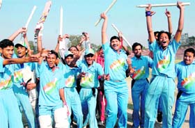 Maharashtra XI triumph after winning the Twenty-20 Challenge Cup-2008 at the Sector 16 Cricket Stadium