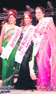 The winners of the Mrs Millennium City 2008 contest in Gurgaon.