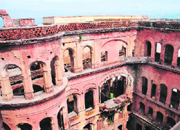 The Mubarak Mandi Complex which has been declared unsafe by the estate department.