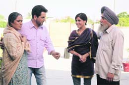 Gurdas Maan and Jonita Doda (second from right) play the lead in Chak Jawana