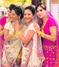 P.P. Jewellers, a leading Jewellery and apparel chain in North India, today launched their exclusive store in Chandigarh.