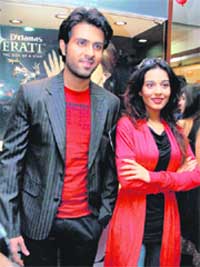 Bollywood actors Harman Baweja and Amrita Rao posing for a picture during the promotional event of their upcoming film Victory in Kolkata.