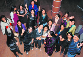 The mood at the CESA NITE 09 was upbeat as the Carmel Ex-Student