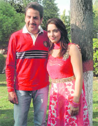 Thursday saw ace Punjabi singer and actor Gurdas Maan and Jivida Ashta at Press Club-27 to announce the release of their Punjabi film Mini Punjab