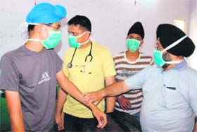 Students suspected of Swine flu being examined in Jalandhar