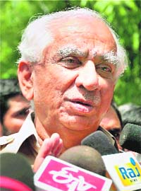 Jaswant Singh addresses the media after a meeting with AB Vajpayee