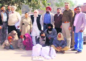 Drug peddlers who were arrested by the Sudhar police