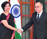 Foreign Secretary Nirupama Rao and her Pakistani counterpart Salman Bashir prior to the meeting in New Delhi on Thursday.