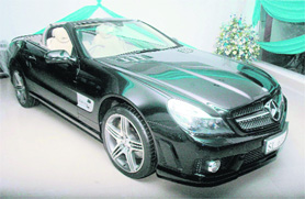 Car lovers got an exclusive preview of the Mercedes-Benz SL 63AMG and CLS 63AMG at Industrial Area, Phase II, Chandigarh on Saturday night.