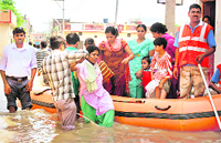 The flood victims being shifted to safer places at Didar Nagar, Kurukshetra,