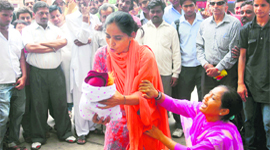 Artistes perform in the street play ‘Rishma’ at the Sector 17 Plaza in Chandigarh
