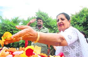 Family members pay homage to the Kargil heroes at Major Shankla Memorial, Sector 2, Panchkula, on Sunday.