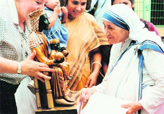 Mother Teresa has been a regular visitor to Shanti Dan since its inception in 1977