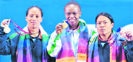 (L-R) Soniya Chanu, Nigerias Nwakolo Augustina Nikem and Sandhya Rani Devi.