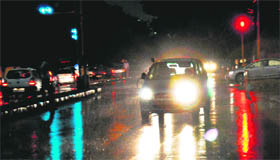 Commuters forced to switch on lights of their vehicles as darkness descended on Chandigarh at 3.15 pm on Friday.