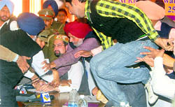 Mirwaiz Umar Farooq under attack at a seminar in Chandigarh on Thursday.