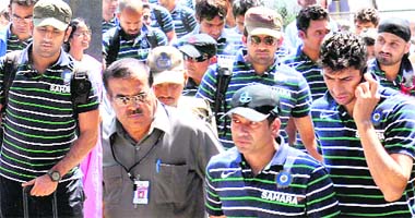 MS Dhoni, Sachin Tendulkar, Ashish Nehra, Zaheer Khan and Harbhajan Singh arrive at the Chandigarh Airport on Saturday for the semifinal clash against Pak on March 30