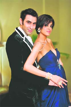 Model and actor Jesse Randhawa (R) is married to choreographer Sandip Soparrkar