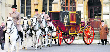 A horse-drawn carriage is driven past Londons Westminster Abbey on Wednesday after it took part in a dress rehearsal for the Royal wedding of Prince William and Kate Middleton. Up to 1,000 members of the British military attended a pre-dawn rehearsal to ensure they get everything right on the big day