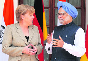 German Chancellor Angela Merkel with PM Manmohan Singh in New Delhi 