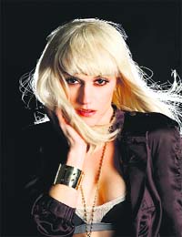 Fund raising: Gwen Stefani