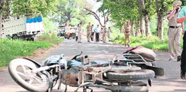 The damaged vehicles at Kot Dunna village near the Barnala-Mansa border