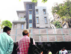 Fans outside Sachins house in Bandra.