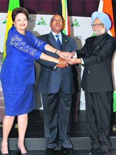 PM Manmohan Singh with President of South Africa Jacob Zuma and President of Brazil Dilma Rousseff during the 5th IBSA Summit in Pretoria on Tuesday.
