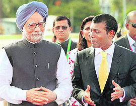 Prime Minister Manmohan Singh with Maldivian President Mohamed Nasheed on Wednesday