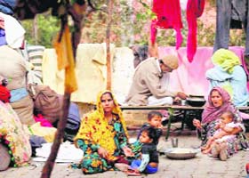 File photo of the Pakistani Hindus at a Delhi camp