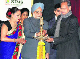 Prime Minister Manmohan Singh inaugurates the 10th Pravasi Bhartiya Divas in Jaipur on Sunday. His Trinidad and Tobago counterpart Kamla Persad Bissessar and Rajasthan Chief Minister Ashok Gehlot are also seen.
