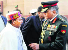 Defence Minister AK Antony with Army Chief VK Singh.