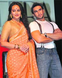 Date issues: Sonakshi Sinha and Ranveer Singh