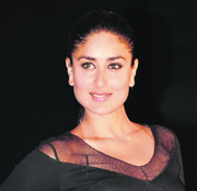 Item queen: Kareena Kapoor