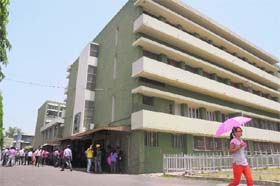 Students visit DAV College, Sector 10, Chandigarh for admissions