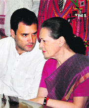 Rahul Gandhi with UPA chairperson Sonia Gandhi