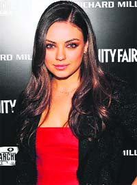 Bus tour: Mila Kunis