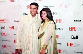Baby steps: Akshay Kumar with wife Twinkle